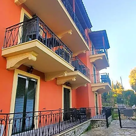 Bella De Lux 3*