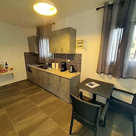 Bella De Lux 3*