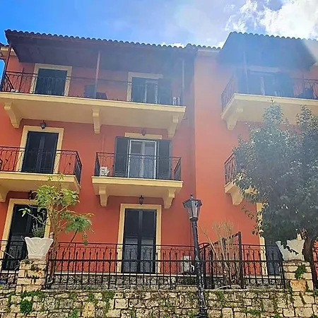 Bella De Lux Hotel